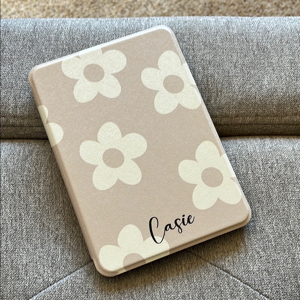 Kindle cover / case for Amazon Kindle 11 Gen - Floral personalized by Imcase